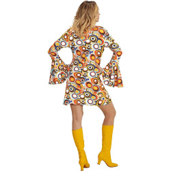 Iemīl Retro Vibe: Ikoniskas 70. gadu Groovy Kleitas Sievietēm