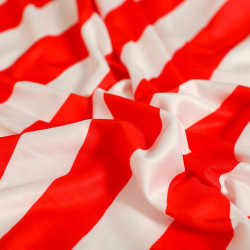 Stylish Wally Costume for Women: Stand Out with Stripes!