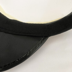 Izbraukšana stilī: pieaugušo kuģa kapteina karnevāla cepure