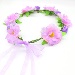 Blossom Your Style: Stunning Floral Hair Accessories