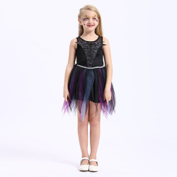 Meiteņu raganas kostīms