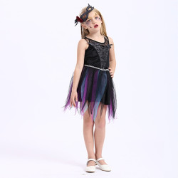 Meiteņu raganas kostīms